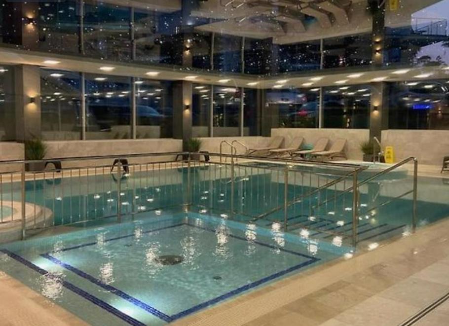 Z Widokiem Na Morze Apartment Rewal Bagian luar foto